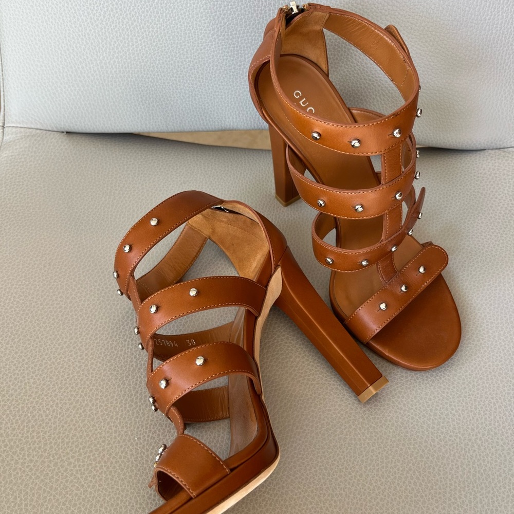 GUCCI - Iconic Gucci! Luggage Colored Gladiator Heeled Sandal